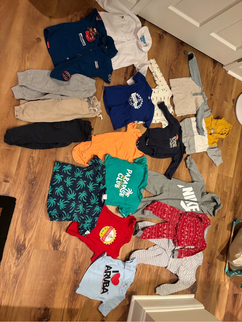 24m and 2T Lot of toddler boy clothes